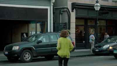 [HORN HONKS] - Mr. Mercedes