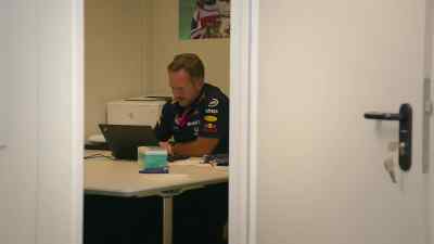[Horner] Hard luck, mate. - Formula 1: Drive to Survive