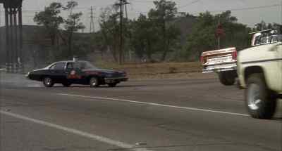 (HORNS BLARING) - Smokey and the Bandit
