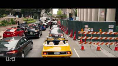 (horns honking) - Nash Bridges
