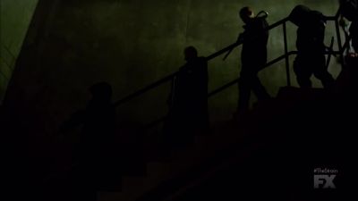 (Horrific screaming) - The Strain