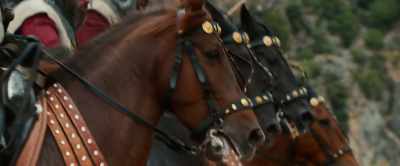 [horses chuffing] - Damsel