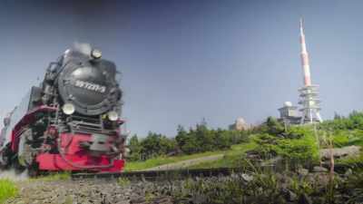 Horst continued with his work
on the trains - Secrets of the Railways