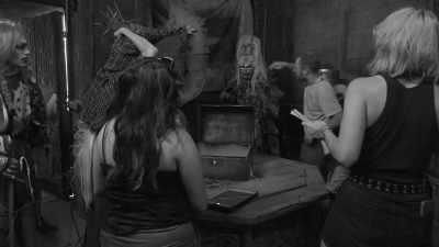 - HoSo took that ax to the head - The Boulet Brothers' Dragula: Titans