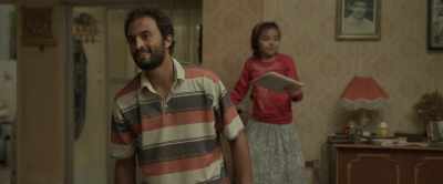 Hossein, see who's been calling you. - A Hero