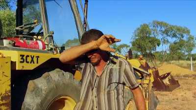 Hot, harsh and unforgiving. - Outback Opal Hunters