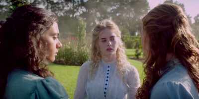 Hotel room, hotel. - Picnic at Hanging Rock