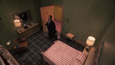 Hotel with an M. - White Collar