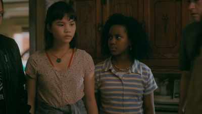 Hour, tops,
before Old Watch troops - Paper Girls