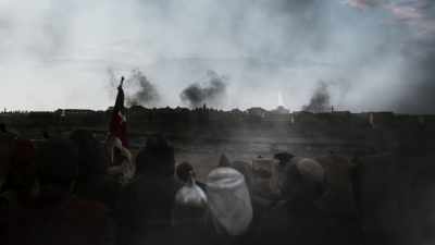 Hours before Mehmed
launches his final assault, - Rise of Empires: Ottoman