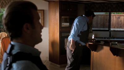 House is empty. We're clear. - Hawaii Five-0