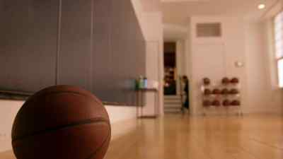 HOUSEKEEPER: Mr. Aalto doesn't like
to have his workouts interrupted. - Limitless