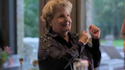 How about this bit? That's it. - Extraordinary Escapes with Sandi Toksvig