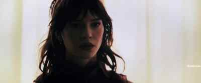 -How about Chinese?
-[speaking Spanish] - Companion