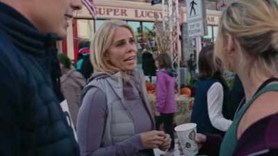 - How about you don't, Mom.
Come on. - Turkey Drop