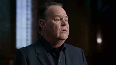 - How about free falling 33,000
feet without a parachute? - The UnBelievable with Dan Aykroyd