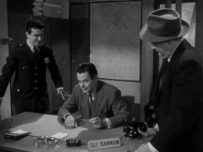 - How about some coffee, Hugo?
- Coming right up, Sarge! - The Big Heat