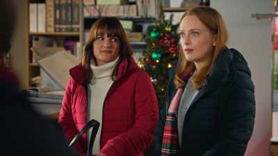 How about we split up
tackle our lists separately - Our Christmas Mural