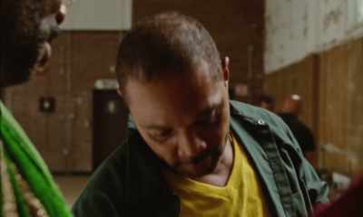 How about this? Look.
How about that with the towel? - Sing Sing
