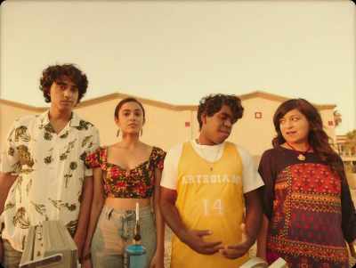 How about us Samosas
give you four more signatures? - Four Samosas