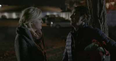- How are you feelin'?
- Better. - Lez Bomb