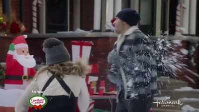  - How are they going? - A Royal Queens Christmas