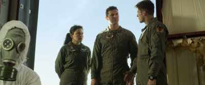 How are we gonna protect
America without you? - Top Gunner