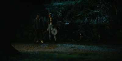 How are we gonna sneak
into this creep's house? - Zombie Town