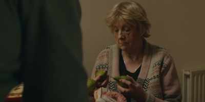 - How are you, Bernie?
- I can't walk. - Frank of Ireland