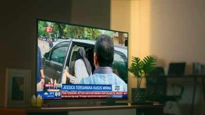 -How are you, Jessica?
-Let her through. - Ice Cold: Murder, Coffee and Jessica Wongso