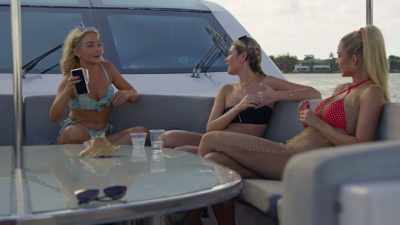 - How are you?
- Oh, I'm good. Better now. - Siesta Key