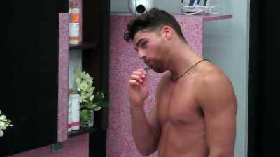 HOW ARE YOU? - Love Island