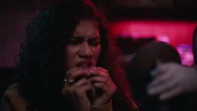 - How bad does it hurt?
- It doesn't hurt like at all. - Euphoria