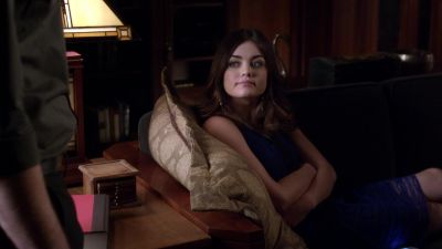 HOW 'BOUT I MAKE
MY FANCY GRILLED CHEESE? - Pretty Little Liars