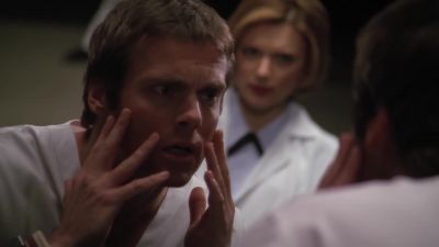- How can this be?
- It's all right. I'm here to help you. - Stargate SG-1