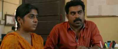 How can you blame me when a
thief snatched my chain? - Thondimuthalum Driksakshiyum