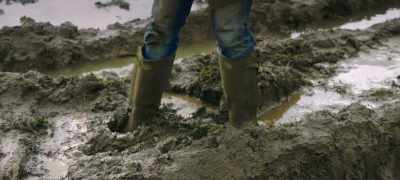 How can you build anything
in these conditions? - Clarkson's Farm