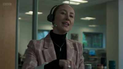 How can I help?
Do you have the guest list there? - Chloe