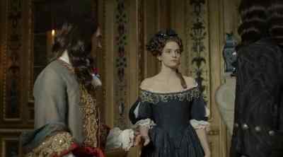 How can you let him do this to you?
             -Do what? - Versailles