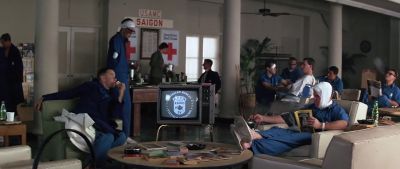 How can you watch that stupid shit - Forrest Gump