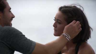 How can you, like,
even ask yourself, like, - Love Trip: Paris