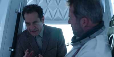 How could that cord
be 6 feet too long? - Mr. Monk's Last Case: A Monk Movie