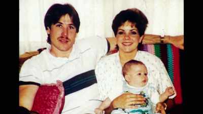 HOW COULD MIKE
LIVE WITH HIMSELF, - Evil Lives Here: Shadows Of Death