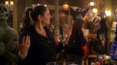 How could the father
frame the boyfriend? - Ghost Whisperer