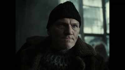 How dare this dog
speak to us like children. - Zack Snyder's Justice League