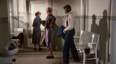 -How did he do?
-He finished. - The Waltons