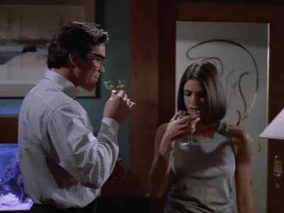 - How did you get it cold so fast?
- I... - Lois & Clark: The New Adventures of Superman