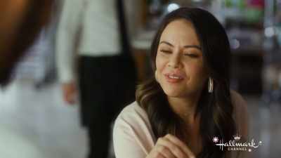 How did we go
from empanadas to group therapy? - Right in Front of Me
