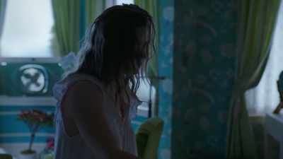 -How do you feel?
-Can you walk? - Sharp Objects