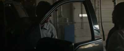 - How do, how do, how do.
- Bienvenidos, señor Earl. Welcome back. - The Mule